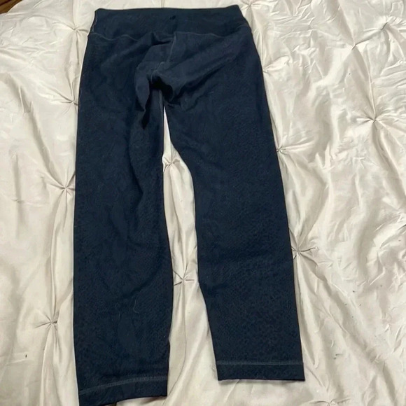 Lululemon wunder under roll down pants 26” - Picture 9 of 10